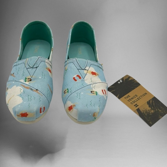 Toms Blue Glow Swimmers. - Picture 2 of 9